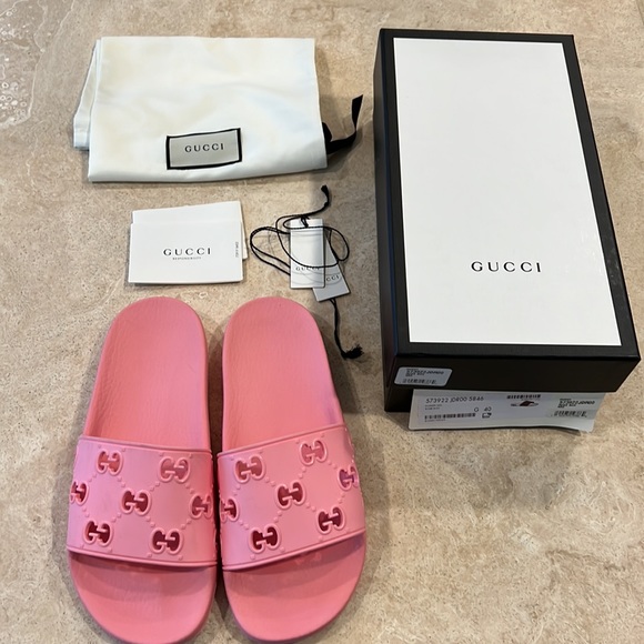 Gucci Pink Monogram GG Pool slides - Picture 6 of 7